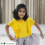 Kriti Sanon Instagram – And my favourite is back with another number of mine! And she again does it better than me!! 👏🏻😍😍 Loveeee this chhoti Elaachi!! ❤️❤️🤗🤗 #Repost @kavyasupar
・・・
How is this small ELAACHI 😘😘😘💃💃💃👸👸 #kavyasupar  #tulaungmainelaachi  #lukachuppi  #kritisanon  #kartikaaryan  #tulsikumar  @kritisanon  @kartikaaryan  @aparshakti_khurana  @pankajtripathi__  @tulsikumar15  @tanishk_bagchi  @maddockfilms @kriti_the_great_sanon  @nupursanon  @geeta_sanon @jackbboylittle @indiandancingstars  @indiandancefaculty @dancersofindia @anyone_can_dance  @beat_buster_  @talented_indian_dancers @bollyshake  #superdancer  #danceindia  #punjabidance #cutie  #dancers  #punjabisongs  #punjabiwedding #maddockfilms #dineshvijan