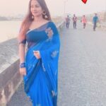 Leesha Instagram – #sunset 
Costume: #saree @ashas_womens_collection #instareels #reelitfeelit #reels #reelkarofeelkaro