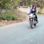 Leesha Instagram – just in love with the bgm😎
Good evening all❤️#bikelover #bullet #reelitfeelit #reelkarofeelkaro #happyme #love #myself #instareels #fyp