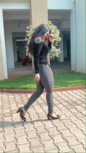 Leesha Instagram - Stylish tamizhachi😍😎
#reels #reelsinstagram #tamilsong #stylishtamizhachi #reelkarofeelkaro #reeitfeelit #happyme #instareels #instadaily #instagood #viral #trendingvideos