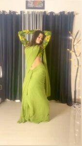 Leesha Instagram - Very later for the trend 🤪 #Paramasundari in saree 💚 Gliding in my comfy wear 🤩#reels #reelitfeelit #reel #dancevideos #viralvideos #trending #leesha #saree #sareelover #instareelsindia❤️