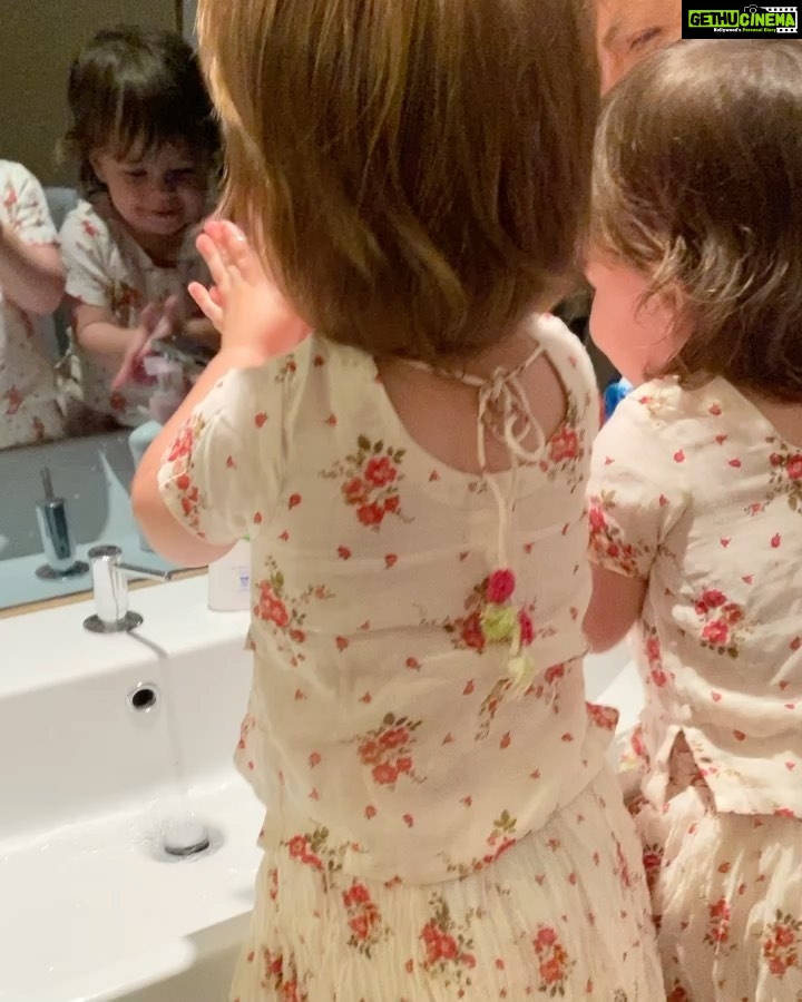 Lisa Ray Instagram - Public service announcement from the Ray-Dehni’s... 🎶Wash, wash, wash your hands🎶 And yes, mama dressed Soufflé in Lehnga-Cholis because our clothes finally arrived in Singapore(our new home) from Mumbai (after an almost two month delay!) and in those two months the world has tilted so far on its axis, we have become those people who don’t wait for big occasions to set out the expensive china, if you know what I mean (carpe diem!) This way, we can be instructional and unbearably cute while not disregarding the reasonableness of hope. Ah-one, ah-two, ah-three: CLEAN, CLEAN, CLEAN YOUR HANDS! Lemme hear ya! #coronaloopy #inthistogether Update: many of you have pointed out, the tap ideally should be shut while scrubbing to conserve water 🙏🏼 we as a family normally do our bit, but we got a bit carried away today while filming. Happy so many are conscientious enough about water conservation to point this out 🙏🏼 stay safe. Be kind.