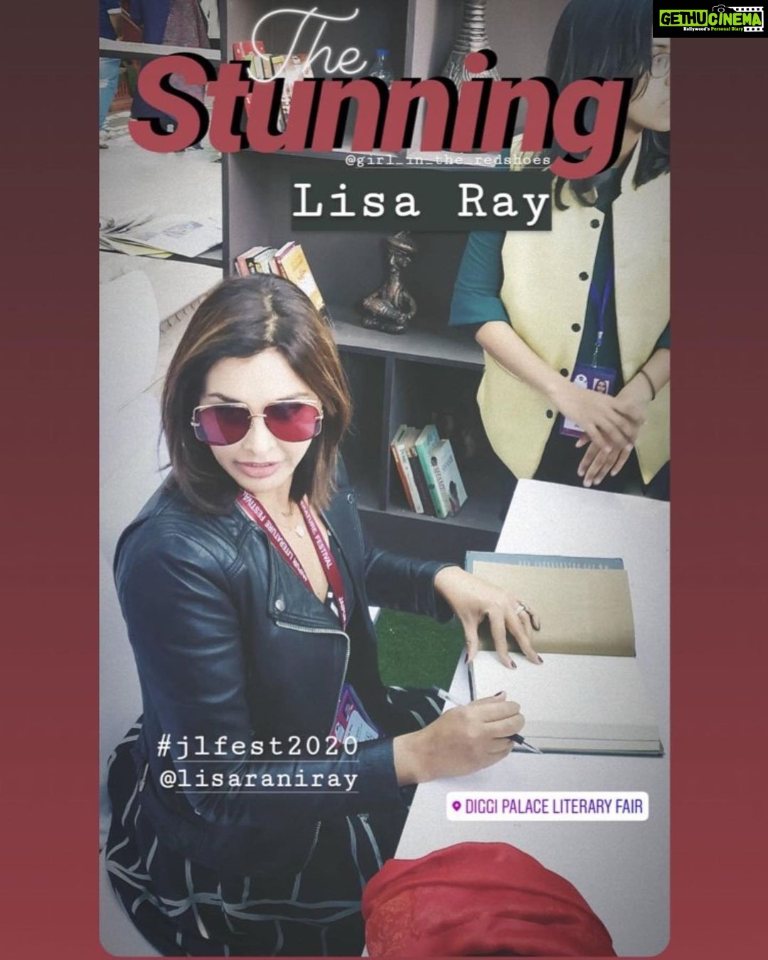 Lisa Ray Instagram - Thanks all for all your posts, your love and sharing your thoughts on my session @jaipurlitfest āš¼(happily overwhelmed?! an odd mercy) shout out to @angadchowdhry who noted my sneaks on stage. Iām a sneaky Queen-ager, and owning it š¤š¼ (@kiranmanral was it you who posted on Middle-aged loud and proud dames calling them Queenagers?)