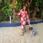 Lisa Ray Instagram - Me: this way to La Plage, my love. Where the food is so yummy and the sunset view is divine. I promise it’s worth it, my Soleil Rani, just a few metres this way... Soleil: view is fine RIGHT HERE. #motheringthemother #Goa #LaPlage Aswem Beach, Goa