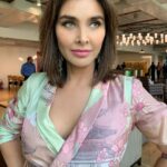 Lisa Ray Instagram - Thanks @feministaainsta for a great tete a tete today; talking all things #ClosetotheBone @cowrks Outfit- @pinnacle_by_shrutisancheti Jewellery- @minerali_store @sangeetaboochra Makeup - @shraddhabachani Styled by - @who_wore_what_when