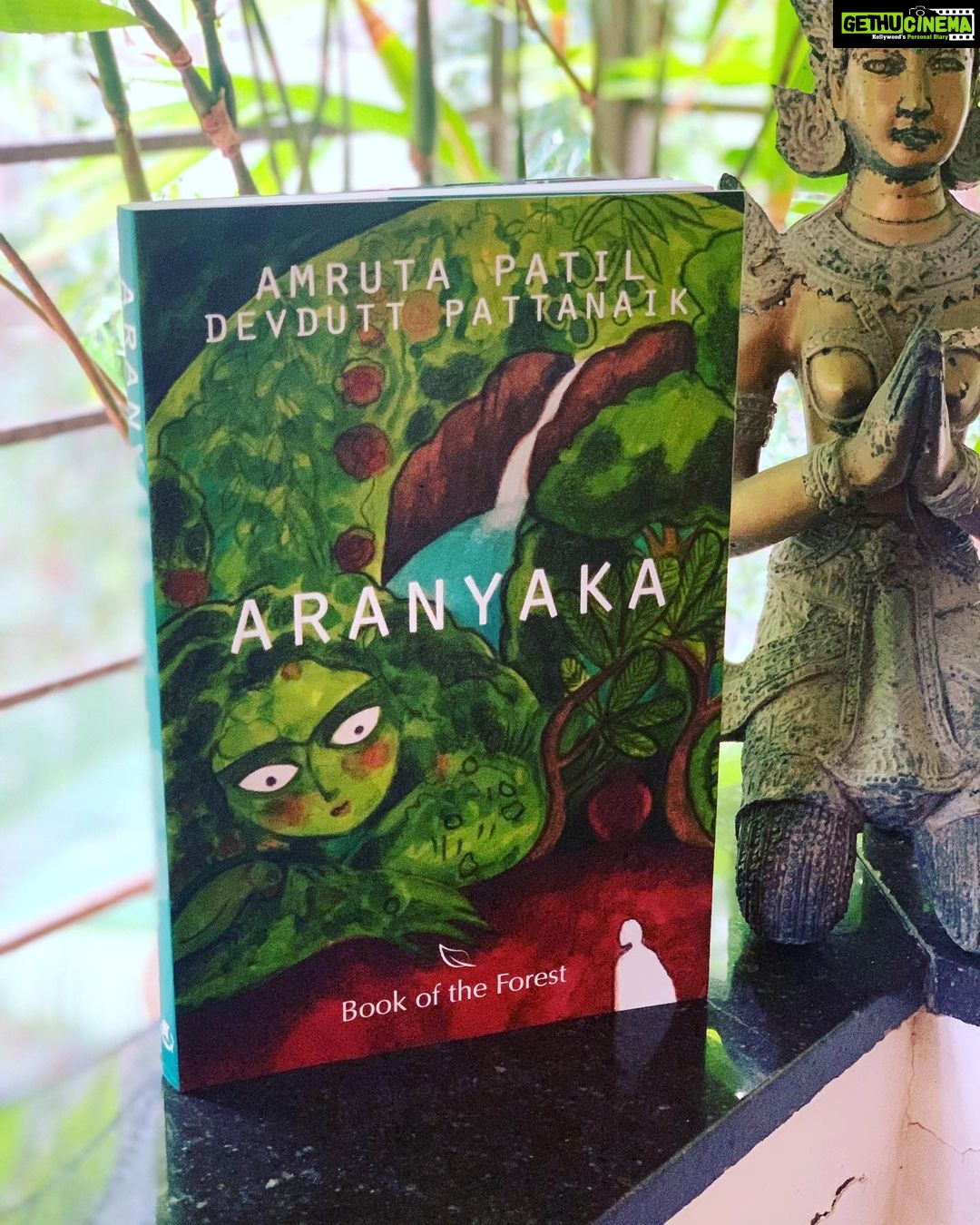 Lisa Ray Instagram - Now reading this beauteous fable. So relevant. @amruta_gauri