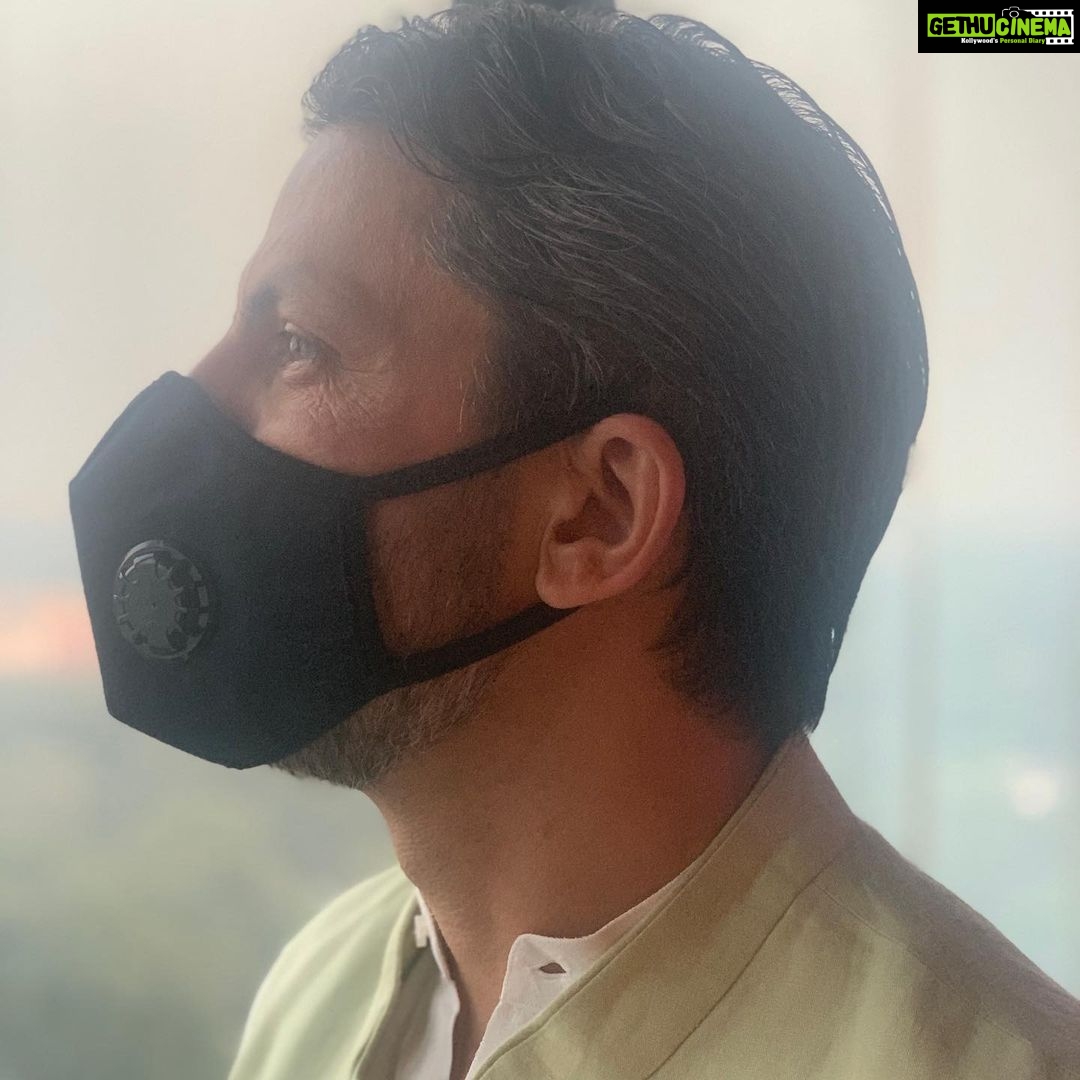 Lisa Ray Instagram - Delhi I really am fond of you. We have a beautiful relationship: memories of picnics in Lodhi Gardens, walks around Humayan’s Tomb, foggy mornings populated by a Muezzin’s prayer call, spirits and the past closing in like deep, soothing waters. Friends and refined conversations in the shadow of marbled grandeur and archways. Full blooded North Indian embraces and shots of whiskey. And I don’t want to break up with you, I really don’t. But just because a blue sky showed up after many days of apocalyptic haze doesn’t mean the reckoning is over. The unexamined traditions, the decisions and choices made by those in power, the twisted storylines informed by greed, or selfishness or apathy that led you to the edge of an environmental crisis has to be addressed. Please. Our children’s lungs and future depend on it.
