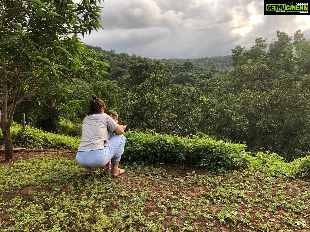 Lisa Ray Instagram - This Diwali we chose to vacation at the edge of civilization: a farmhouse with @saffronstays with no wifi, no cell reception and virtually no way to communicate, except with each other and nature. It has been soul- replenishing and a beautiful way to step outside our particular conceptions of what shape Diwali celebrations normally take. Do what causes a revolution in your heart, I say. And for my girls, encountering the unadulterated, alien, mysterious natural world has left its imprint on their developing minds. Happy Diwali All.