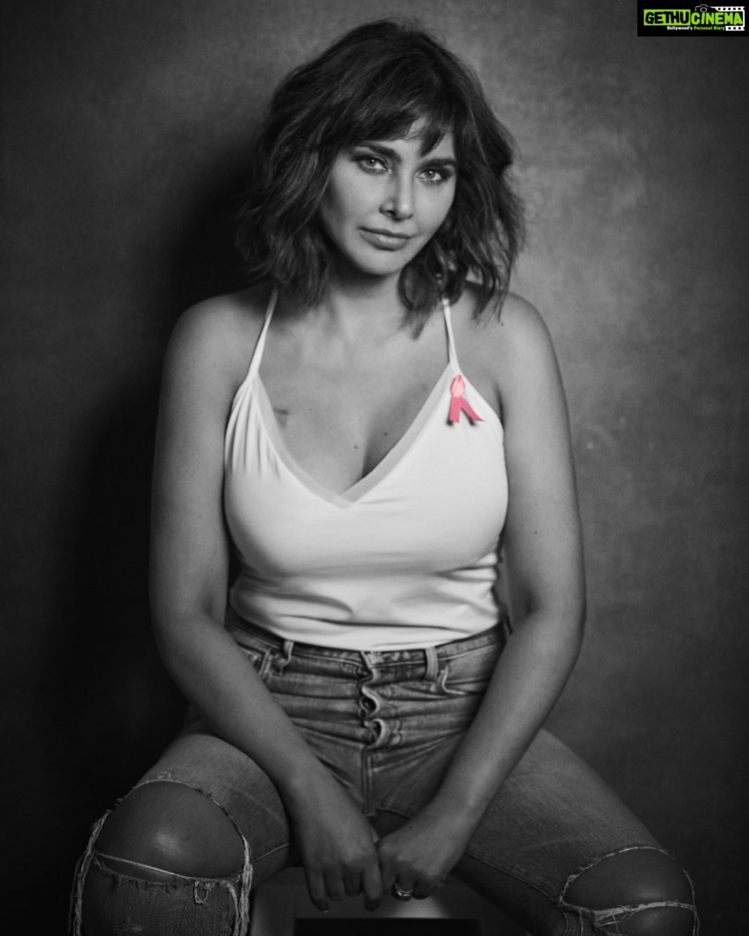 Lisa Ray Instagram - Thank you @rohanshrestha for capturing me in my element 🙏🏼 Every 15 seconds, somewhere in the world, a woman is diagnosed with breast cancer. In one way or another, we’re all drawn together by this disease. The Estée Lauder Companies in partnership with renowned photographer @rohanshrestha has created an emotional and impactful #WhiteTSeries to inspire a digital wave of awareness and fundraising - to create a Breast Cancer free world. ⁣⁠⠀ Join us in our mission by uploading a photo of a pink-themed look with the hashtags #TimeToEndBreastCancer #BCCIndia2019 and tagging @esteelaudercompanies. For every public post/story on Instagram with the hashtags in October 2019, The Estee Lauder Companies will donate Rs. 10 on your behalf to fund breast cancer awareness initiatives, research, education, and medical support. MUH @shraddhabachani