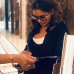 Lisa Ray Instagram - As a debut author, I’m honoured to sign each and every copy of #ClosetotheBone presented to me. By nature I’m shy and private (when I’m not required to adopt extroverted qualities for my work) but if by chance we meet in a lobby or a street corner and you are carrying a copy, don’t hesitate to ask me to sign it. When you do me the kindness of reading my words, it’s the least I can do dear reader 🙏🏼❤️ And don’t forget to share your thoughts on my memoir. A writer longs to know. #ClosetotheBone @harpercollinsin