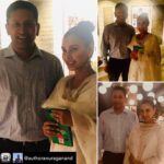 Lisa Ray Instagram - Repost from @authoranuraganand using @RepostRegramApp - That blush-ful moment when you get to gift a copy of your book to your childhood crush and present-day inspiration... 😍😇 . . with @lisaraniray ... go grab a copy of #closetothebone if you haven’t done so already... . . #theassassinationofrajatgandy #bookstagram #indianauthors #booklaunch #harpercollins #gurgaon #readersofinstagram #readersofinsta #authorsofinstagram #authorlife #booklaunch #booktour #authorsmeet #bloggersofinstagram #celebrityauthors