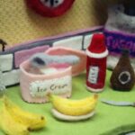 Lisa Ray Instagram - I’m just so charmed. Summer delights delivered in the most awe inspiring way. Posted @withregram • @andreaanimates Banana Split! 🍌 . . . Music by @petermichaeldavison Sound Design by Richard Gould . #cookingwithwool #stopmotion #cooking #tiny #mini #felt #needlefelt #animation