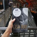 Lisa Ray Instagram - Repost from @booksonthedelhimetro using @RepostRegramApp - Close to the bone by @Lisaraniray is traveling in the Delhi Metro today. If you are intrigued to read about the beautiful Lisa Ray's story, just hop on and find a free copy at Kanhaiya Nagar, Janakpuri West, Sikandarpur and New Ashok Nagar. ❤ . #closetothebone #booksonthedelhimetro #lisaray #books #delhimetro #bookloversofdelhi #amreading