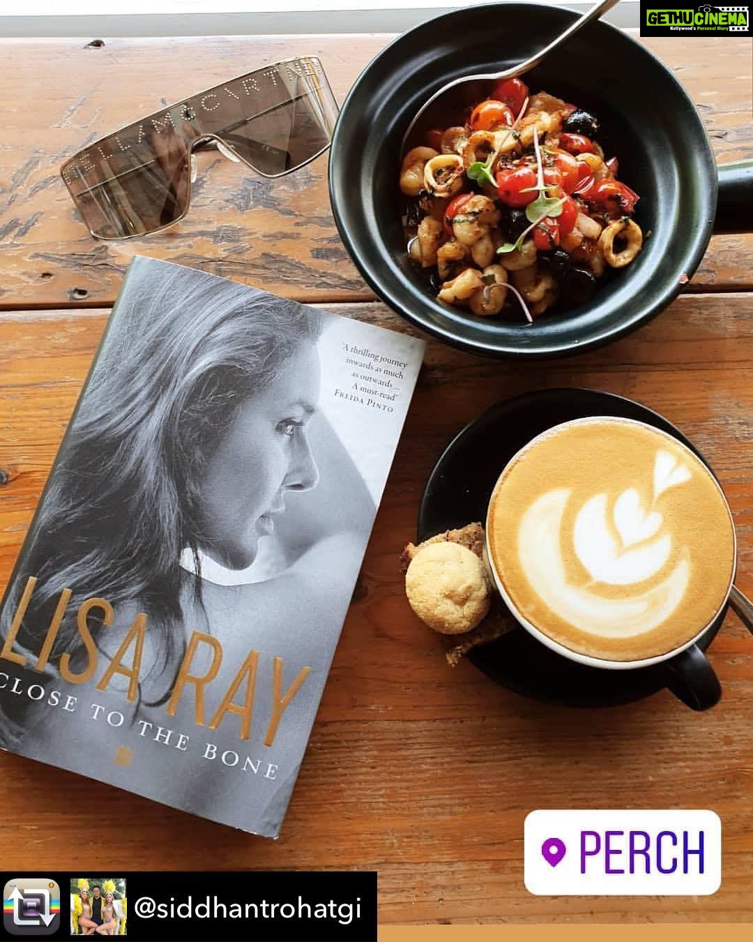 Lisa Ray Instagram - Repost from @siddhantrohatgi using @RepostRegramApp - Enjoying my Wednesday afternoon brunch with @lisaraniray -One of the most Charismatic and Intriguing personalities in today's times. And Ofcourse, my favourite face On-screen. I have so much respect for her courage, spirit and fearlessness in battling the struggles of life. #closetothebone unfolds the fears, hardships, strengths and triumph of Lisa Ray, I'm already halfway into it and I can't put this book down. @lisaraniray A true face of Heroism! More power to you.