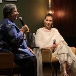 Lisa Ray Instagram - In conversation with the wonderful @kavereeb about all things @closetothebone.book @thequorumclub thank you everyone for coming out and listening to my stories - it was a packed house! @harpercollinsin Styled by @dipikablacklist Wearing @goodearthindia Earrings @isharya Shoes @mysolesisters