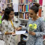 Lisa Ray Instagram - It was a stirring morning signing copies of @closetothebone.book meeting fellow readers and sharing stories this morning @bahrisons_booksellers Styled by @dipikablacklist Wearing @clothesbykavita Earrings @isharya Makeup @kiran_chhetri92 Hair @hairbydablu Thank you Aanchal, Rajni and Anuj @harpercollinsin #ClosetotheBone