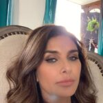 Lisa Ray Instagram - Sunday #workingmom