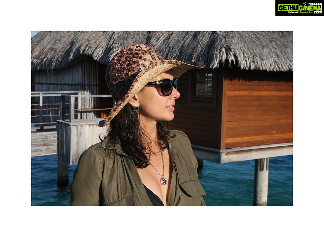 Lisa Ray Instagram - Whenever I remind hubby of his promise to return to #Borabora where we honeymooned, he tosses back some transcendental wisdom I’ve spewed like: ‘You can’t talk about vacations without discussing how we are subconsciously geared to only accept it in certain forms.’ Damn. I shouldn’t have to say that all spiritual/self development teachings do not apply to matters of travel. For now, I have to content myself with a nostalgi-pic.
