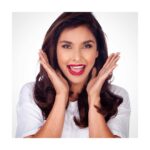 Lisa Ray Instagram – Interrupting your scrolling for an important announcement 
MANY CANCERS ARE PREVENTABLE 
MANY CANCERS ARE CURABLE
LIFE AFTER CANCER CAN BE EVEN MORE MEANINGFUL AND FABULOUS THAN BEFORE
Ok. That’s all.