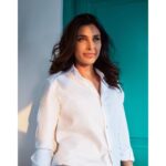 Lisa Ray Instagram - ‘All my learnings have led me to write my upcoming book, Close to the Bone, which I’ve been working on for the last two years. It’s not just a memoir; it’s my first project as a writer. And honestly, all these labels of being an actor, a model, an entrepreneur, pale in comparison to writing. Writing has always been my first love, and people close to me recognise that.....The memoir takes into account all of my experiences up till my wedding. I hope that I am serving others through my words and candid tone—considering I had to fight very hard to tell my story the way that I wanted to. Writing about my personal journey made me realise that us women have to fight in every moment of life, especially when we need to be heard in a way that is meaningful to us. Finding meaning in every moment and transcending labels is challenging work—and that’s what Close to the Bone aims to do.’ Excerpted from an interview with @vogueindia Click on link in bio to read the whole interview #Closetothebone @harpercollinsin Image @mayank0491 from the set of @4moreshotspls