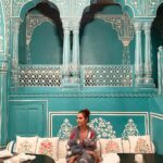 Lisa Ray Instagram - Obligatory @barpalladio posing because, well, #Jaipur Wearing @sahilkochar #stillaposer #Rajasthan #Jaipur Bar Palladio Jaipur