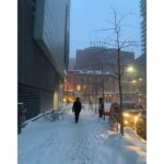 Lisa Ray Instagram - A snow-magedden in #Toronto as my agent @barb_godfrey put it over soup @obcanteen while we laughed and lingered, reluctant to brave the winds. Arrived back at my hotel, face raw as tartar.