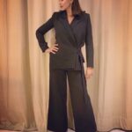 Lisa Ray Instagram – Wearing @appapop for #YPOKolkata #OvercomingAdversity talk where I was honoured to share he stage with beautiful spirit @m_koirala and @shekharguptaofficial 
Styled by @aasthasharma @wardrobist @iammanisha 
MUH @teasemakeup 
Manager @jainisha_shah
#Momatwork