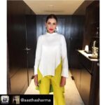 Lisa Ray Instagram - Repost from @aasthasharma using @RepostRegramApp - @lisaraniray X @payalkhandwala X @hyperbole_accessories MUH @zoya.makeupandhair manager @deepikamandelia Amritsar, Punjab