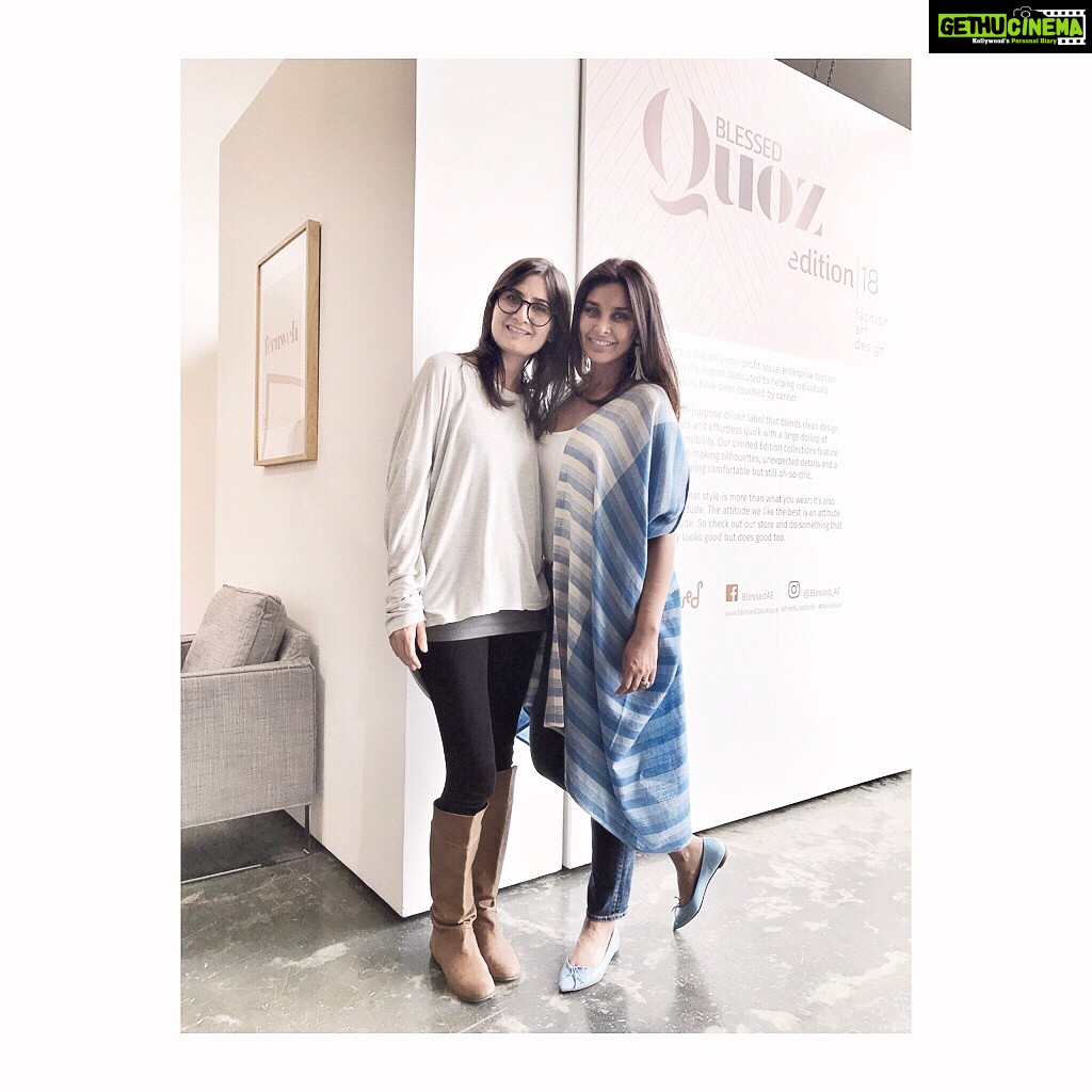 Lisa Ray Instagram - Pret a gratitude ๐ Echoing @sujstyle in my love for the tagline of this beautifully minimalistic fashion line started by cancer graduate- my Lebanese sister- the multi-talented @lamariachi โค๏ธ we stumbled on @blessed_ae pop up in #Dubai and enjoyed a fab afternoon of fashioning and sharing our cancer journeys. Lama, the creative director of an ad agency was diagnosed with ovarian cancer in 2013 just a few months after getting married. The experience transformed her life and soon after she started the line to support cancer patients in the U.A.E. and spread her life positive motto #Blessed Scooped up armfuls of her designs because they rock. Check out @blessed_ae online and look up @lamariachi remarkable story ๐ And donโt forget to always share your blessings #AttitudeofGratitude @mojogallery #Dubaiwithheart #CancerGraduate #giveback @blessed_ae Alserkal Avenue