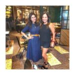 Lisa Ray Instagram – Capturing the glow of good vibes after a fab catch up lunch with #RosieSekhri @spigahongkong on a rainy, rainy day 🎉
Wearing @thelabellife bien sur SPIGA Hong Kong