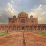 Lisa Ray Instagram – One of my favourite spots in #Delhi for a reflective, evening stroll
#humayunstomb Humayun’s Tomb