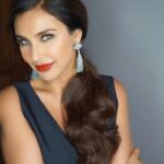 Lisa Ray Instagram – Repost from @natasha.moor using @RepostRegramApp – Love this woman! @lisaraniray 🔥#hairandmakeupbynatashamoor #beauty #look #Conquer #natashamoorcosmetics #natashamoorhairextensions Jaipur Smart City