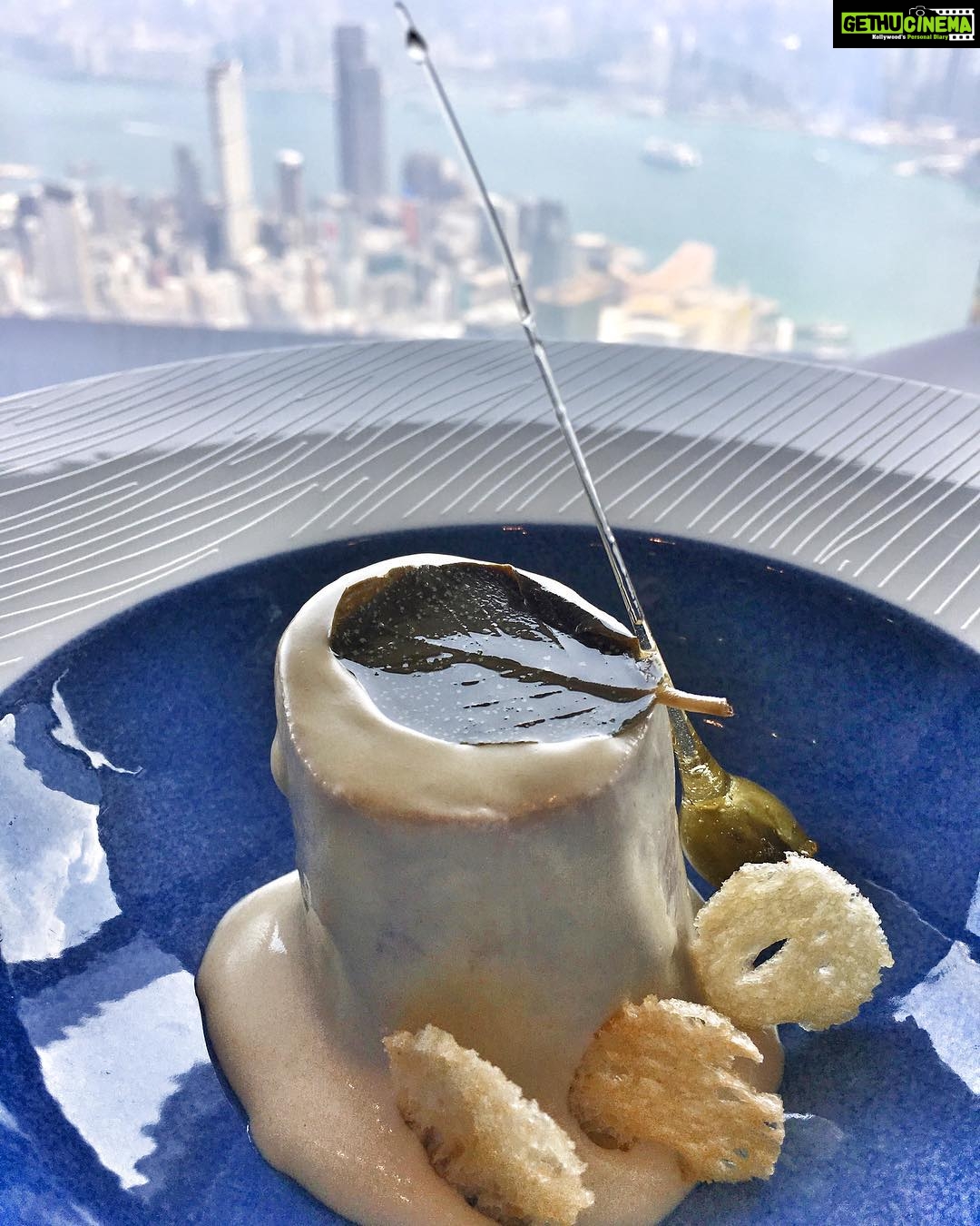 Lisa Ray Instagram - Happy birthday vibes from #Tosca @ritzcarlton @ top of #HongKong Missing my beloveds all over the world (back in the Bay soon to celebrate my Arian soul sister @preetasukhtankar) Thank you from the depths of my heart for all the loving thoughts and messages. #heartburst The Ritz-Carlton, Hong Kong