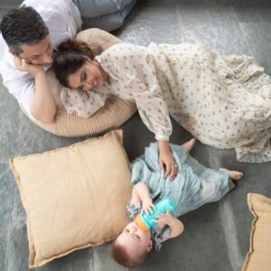 Lisa Ray Instagram - In the middle of a pandemic we have found each other. Love laces us together while faith mobilises our hearts. Next time, I hope we learn the lessons and avoid the crisis. 
These were taken by @ankitchawlaphotography in our Mumbai home. I miss my home. I miss India.