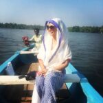Lisa Ray Instagram - This is how we do the backwaters in @raw_mango dupatta. Balm for the soul @kayalislandretreat and a beautiful refuge from where to reflect on @kochibiennale