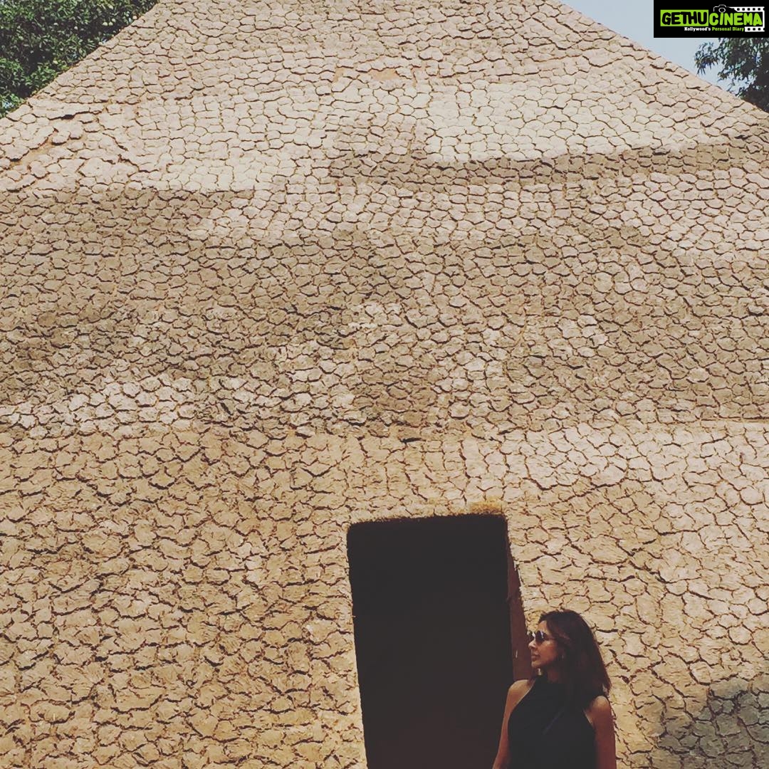 Lisa Ray Instagram - This year's @kochibiennale seems to be so much about context and sensory engagement. #ThePyramidofExiledPoets by artist #AlesSteger invites you to move through this mythic archeological structure listening to the voices of exiled poets reciting in their native languages, creating a haunting experience that ironically I can't express in words. @kochibiennale #forminginthepupilofaneye @sudarshanstudio #questionswithoutanswers aspinwall house(kochi-muziris biennale)