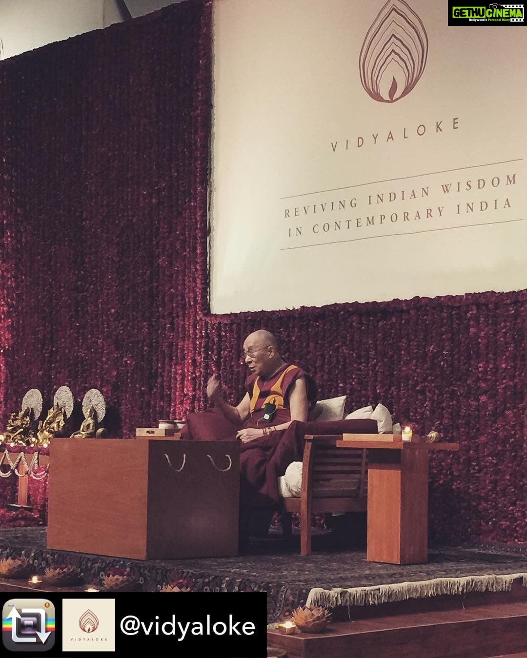 Lisa Ray Instagram - Repost from @vidyaloke using @RepostRegramApp - The 14th Dalai Lama as he speaks of spiritual life : "...thorough investigation and experiment. Take liberty to reject even Buddha's own teaching. Analytical meditation. In order to do investigation, you need different sources, contradictory views. Anger disappears.. Not only through prayer but analysis. Train your mind, use your intelligence in the maximum way." #Vidyaloke #VidyalokeDalaiLama #hisholinessthe14thdalailama #dalailama #manavparhawkphotography #blessed🙏