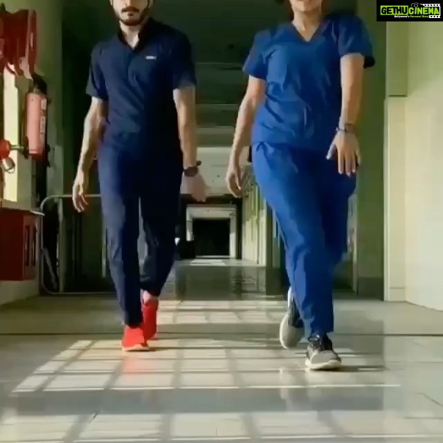 Lisa Ray Instagram - Posted @withregram • @indiaculturalhub Our Medical fraternity needs the biggest cheer in today’s day and age! These two medical students from Kerala — Janaki Omkumar and Naveen Razak — are breaking the internet with their electrifying performance to the beats of Boney M's 1978 hit Euro-disco track ‘Rasputin'. Here’s celebrating ALL the health care workers who are working tirelessly day in and day out to make a safer world for us💃🥂😃🎉#Culturvation VC: @janaki_omkumar @naveen_k_razak #FeelitReelIT #Cheer #Joy #Doctors #Culture #India