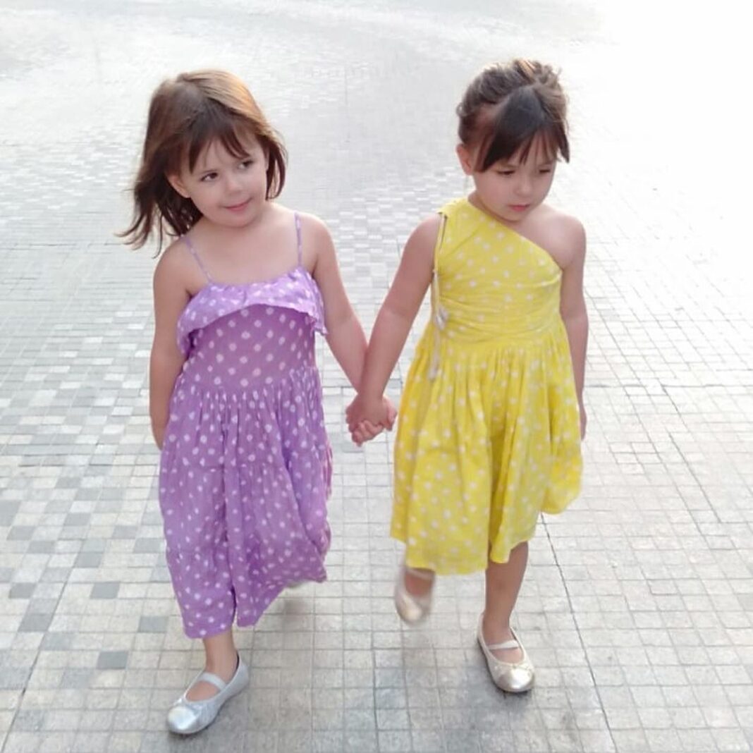 Lisa Ray Instagram - Strolling.
