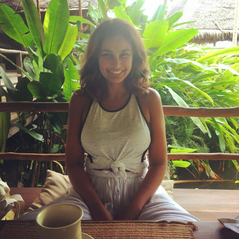 Lisa Ray Instagram - Herbal tea? @kamalayakohsamui Kamalaya Koh Samui