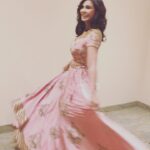 Lisa Ray Instagram - Excited to give the keynote at the #SKNFoundationGala in NJ to spread hope and support for Cancer patients Wearing @joy_mitra MUH @bridalgal_lilly