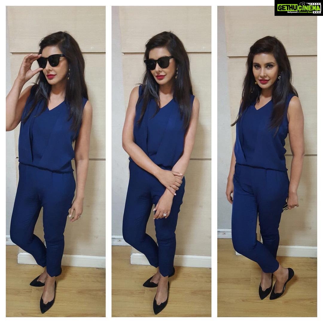 Lisa Ray Instagram - Keeping it comfy, light and chic today in sweltering #Delhi during super hectic @veerappanmovie promotions in a #Dior pantsuit from @thesourcebandra and earrings by @ingridburgos, sunnies @givenchyofficial Styling @aakanksha.a MUH @mehakoberoi #Veerappan #releasingMay27 Noida, India