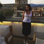 Lisa Ray Instagram - #TheGrandCavour Hotel in #Firenze has the best rooftop bar in the city with the Duomo close enough to air kiss #Florence #Italy #Florence Florence, Italy