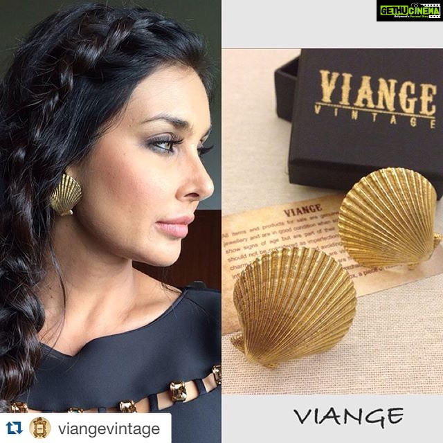 Lisa Ray Instagram - #Repost @viangevintage with @repostapp. ・・・ Gorgeousness personified! Lisa Ray looks ethereal in our vintage YSL shell earrings for a Rado event! Love love ❤️❤️ @lisaraniray #viange #vintage #lisaray #ysl #shells #studs #goldtoned #bollywood #instapic #earrings #statement #instadaily #jewels #fashionista #style #chic #retro #goldtoned #Instafashion #stylediaries #mumbai #luxury #yvessaintlaurent #ootd #hearts #fashion #classic #heart #love
