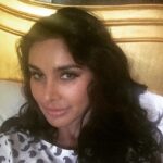 Lisa Ray Instagram - Intense filming schedule... Bisous from the set #setlife #filmlife London, United Kingdom