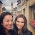 Lisa Ray Instagram - Calling all foodies... Don't miss dining at Michelin star restaurant #LeDauphin in the village of Le Breuil-en-Auge Two satisfied faces here. Thanks to @insightvacations for curating these exclusive experiences #France #insightmoments