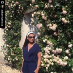Lisa Ray Instagram - #Repost @adventureista with @repostapp. ・・・ #photooftheday 'Everything's coming up roses' when creating collaborative #content w/the #beautiful & #vibrant #spirit @lisaraniray #actress #activist #travelista #insightmoments #travel #France #Loire Valley #photo #wanderlust #insta #instagood