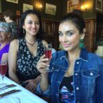 Lisa Ray Instagram – @adventureista and a #Travelista celebrating our last night in the #Loire on a done around evening with @insightvacations and some Kir royal…
#InsightMoments #France Langeais