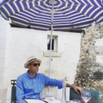 Lisa Ray Instagram – Peter makes for a pretty picture, coordinating admirably with the umbrella at the chateau.
Nice @insightvacations flourish 
#France #LoireValley #insightmoments