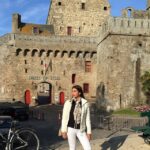 Lisa Ray Instagram – Out on the town in the picturesque walled town of St Malo in #Brittany. 
Fun fact for Canadians: Jacques Cartier, the explorer who discovered O Canada was born here…
#France #Brittany #InsightMoments St Malo Location  bord de mer